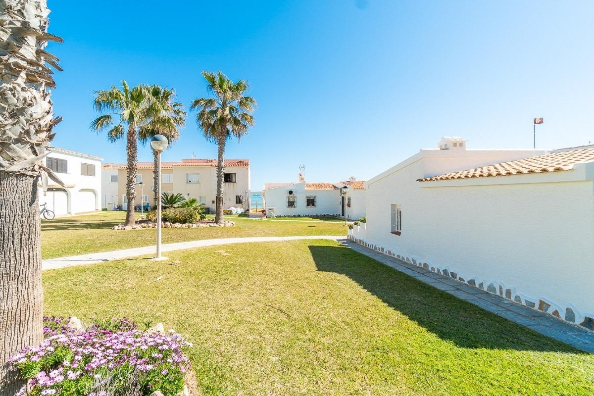 Sale - Town house -
Orihuela Costa - Playa Flamenca