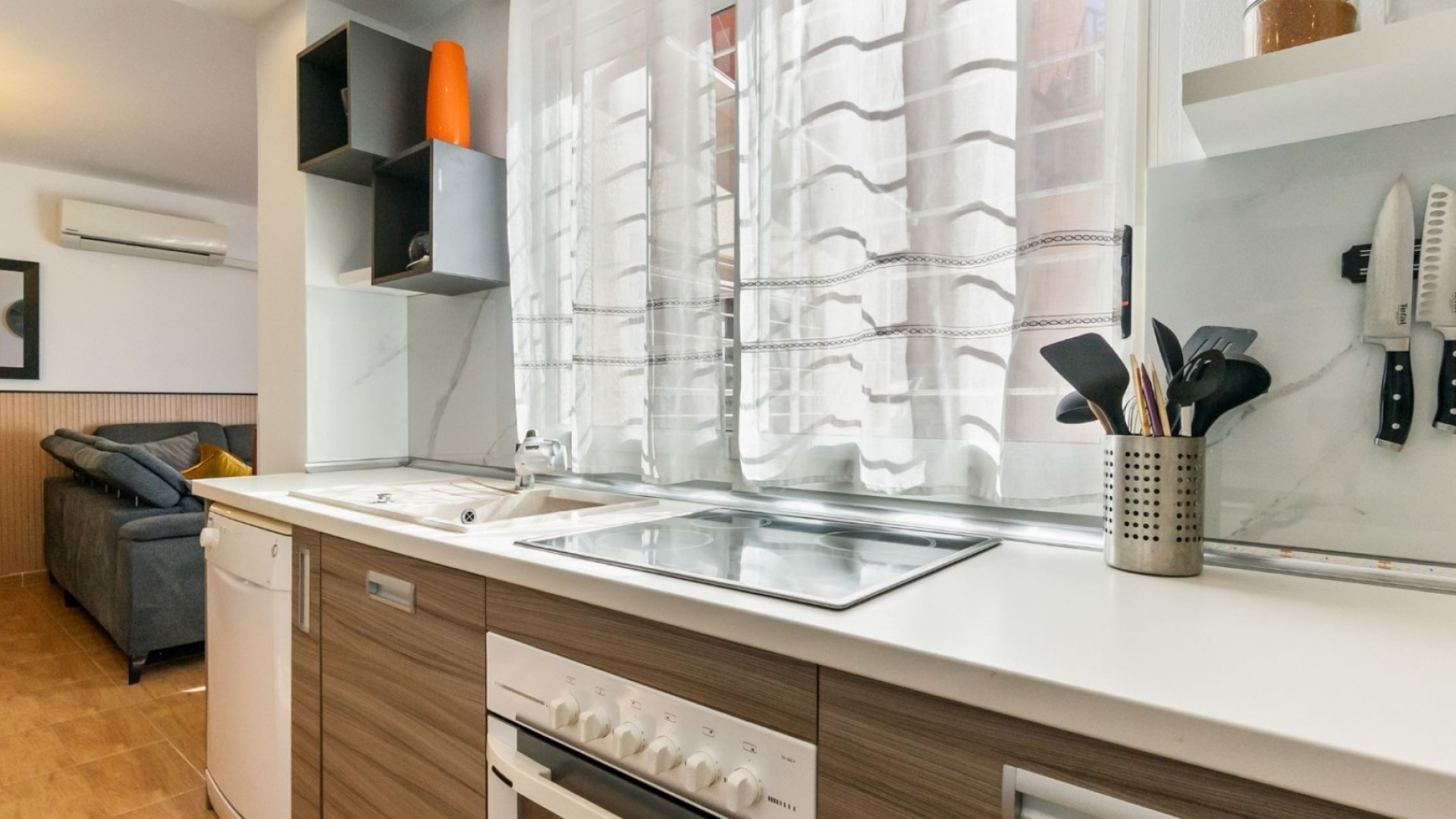 Sale - Town house -
Orihuela Costa - Villamartín