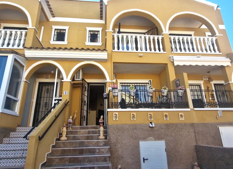 Sale - Town house -
Orihuela Costa