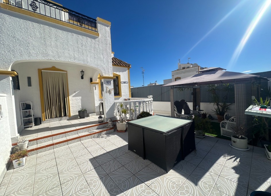 Sale - Town house -
Orihuela - Entre Naranjos - Vistabella