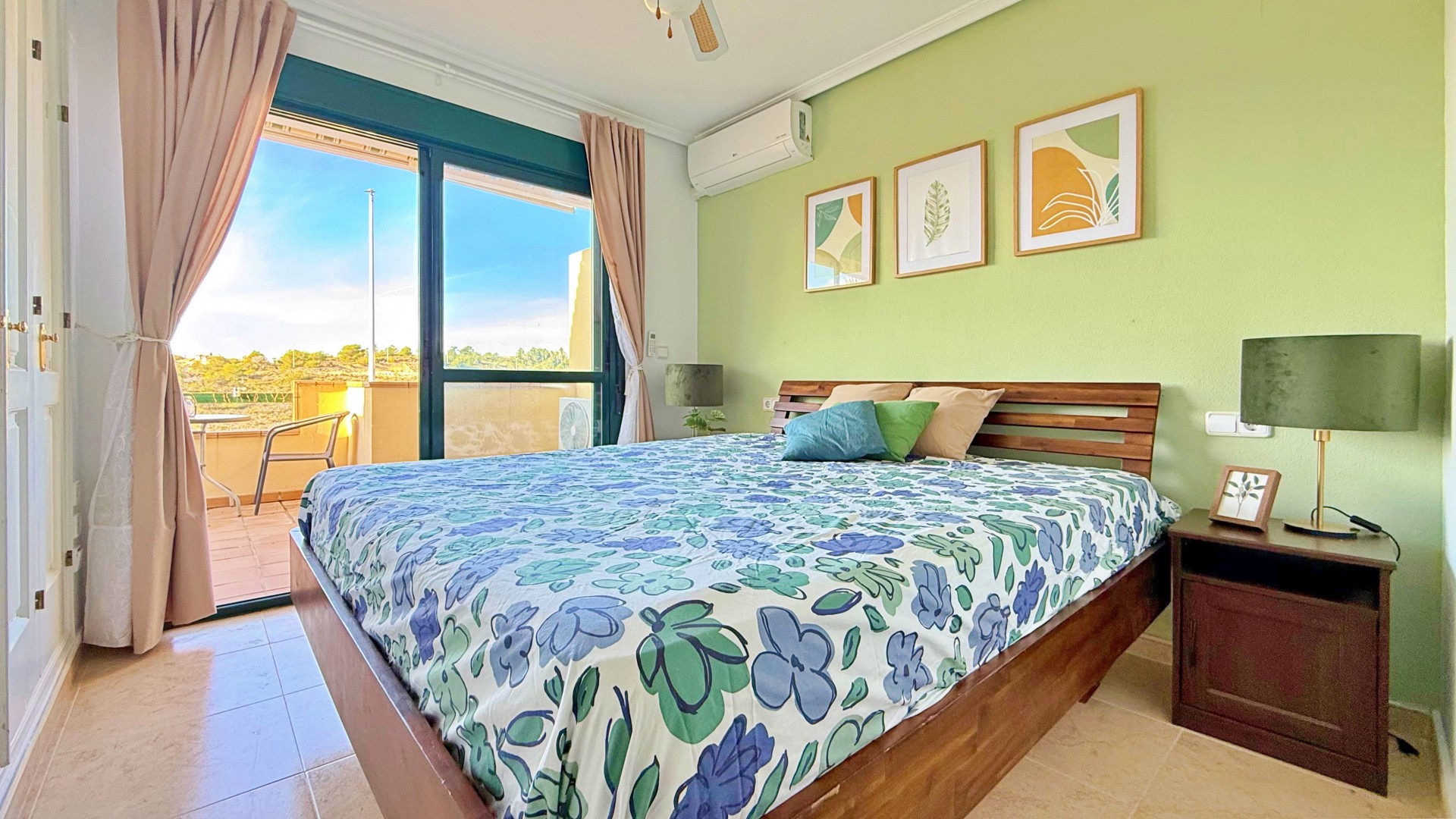 Sale - Town house -
Orihuela - Orihuela Costa