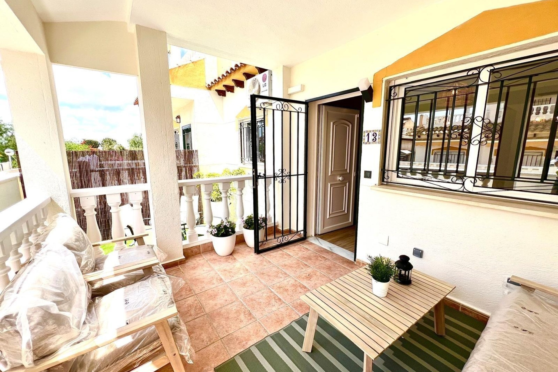 Sale - Town house -
Orihuela - Urbanización Perla del Mar