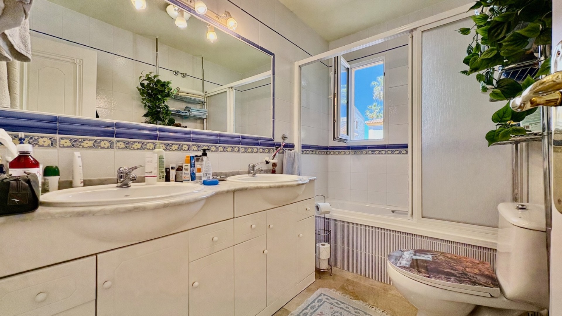 Sale - Town house -
Orihuela - Villamartin