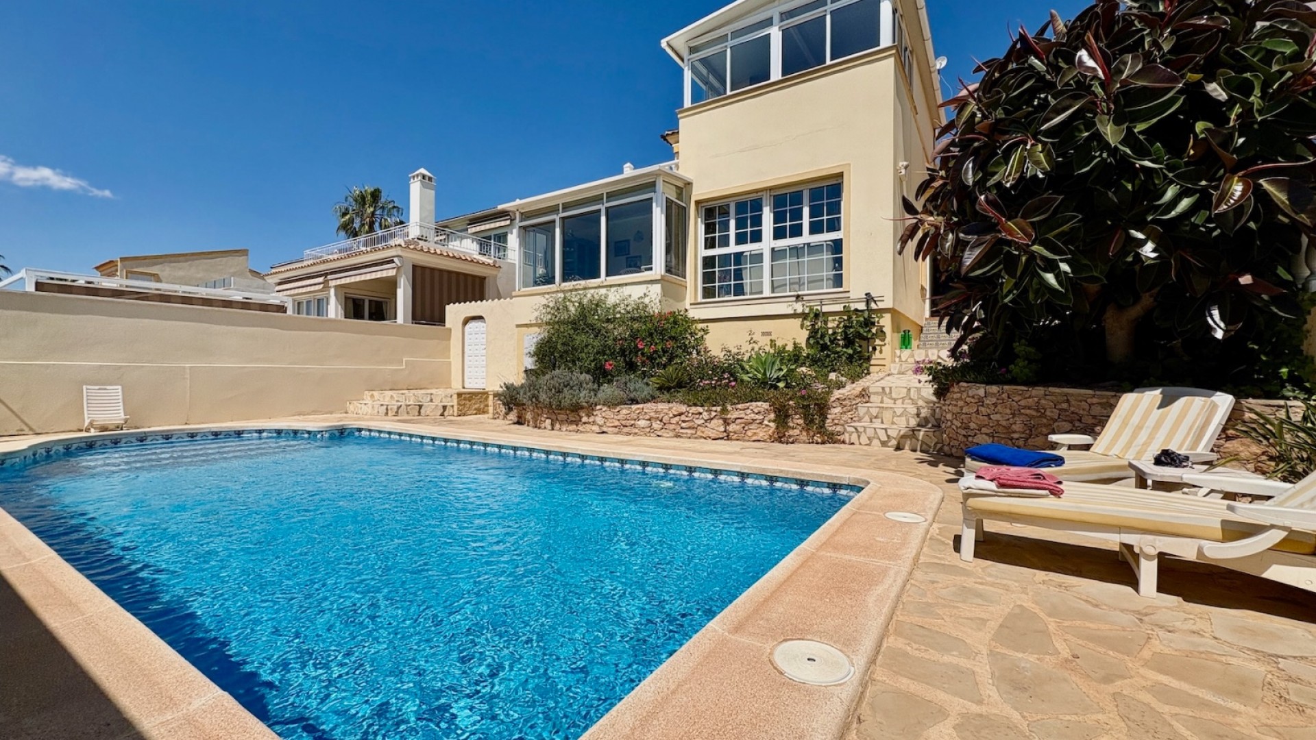 Sale - Town house -
Orihuela - Villamartin