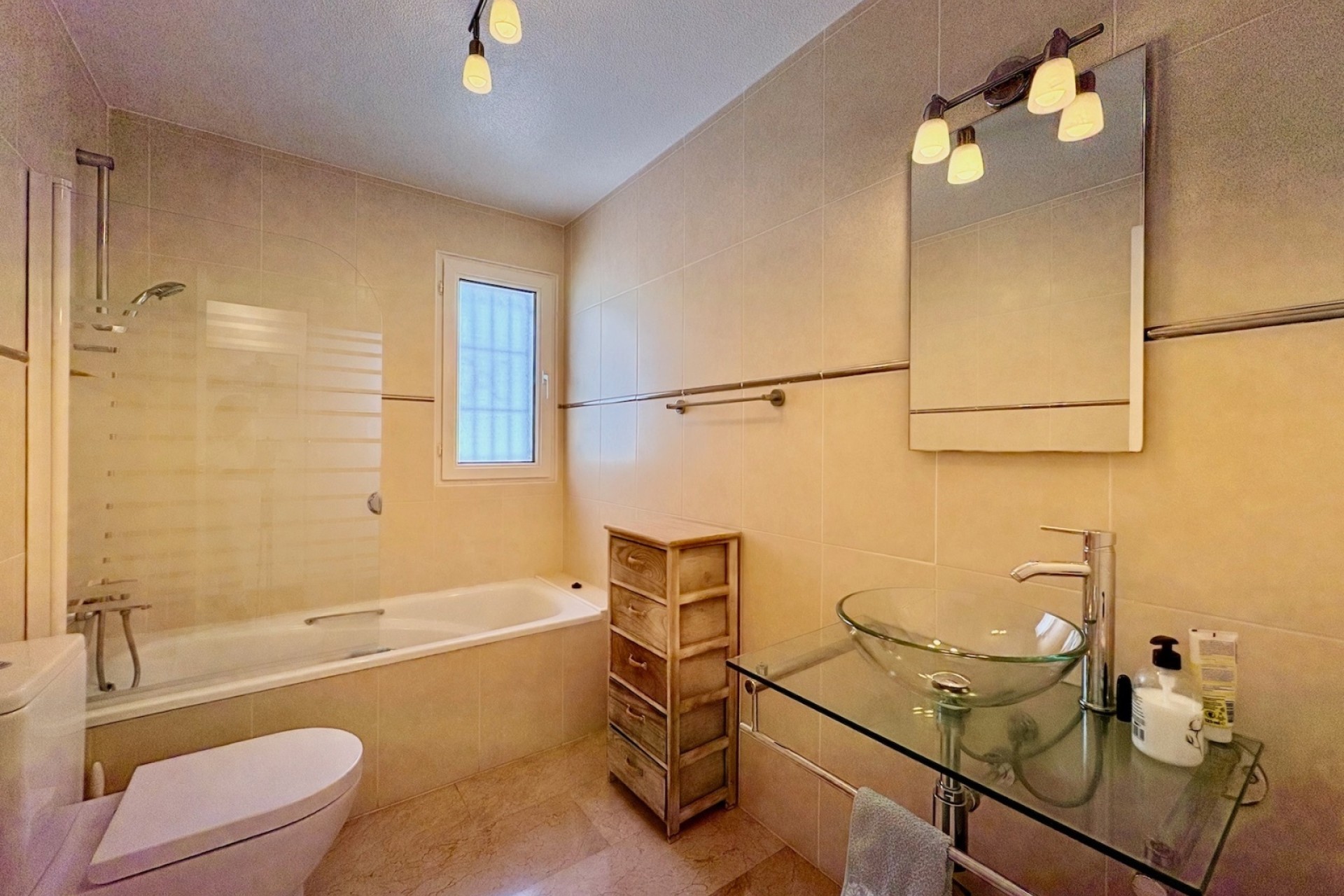 Sale - Town house -
Orihuela - Villamartin