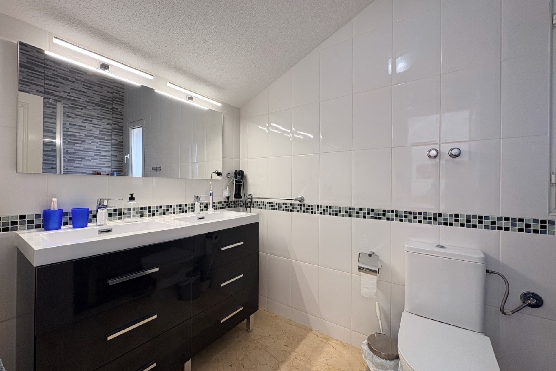 Sale - Town house -
Orihuela - Villamartin