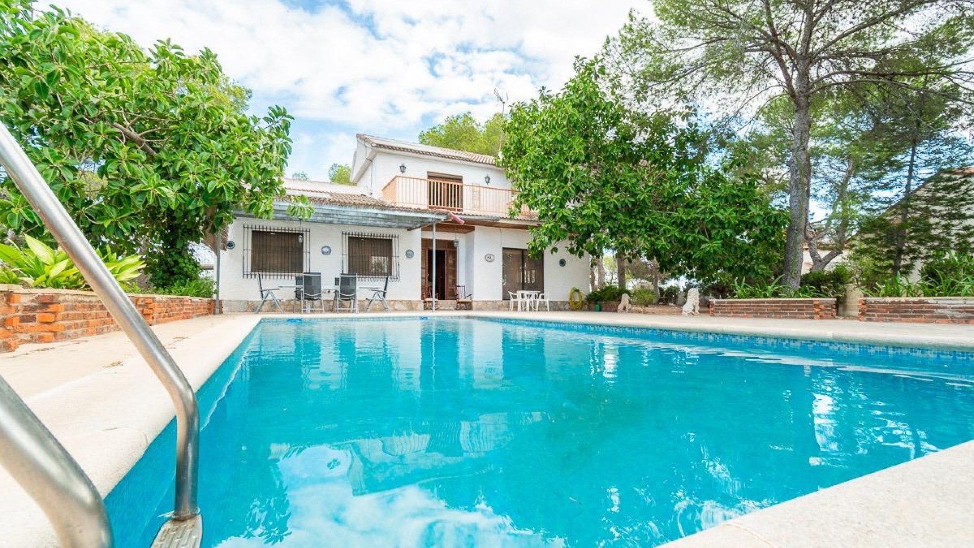 Sale - Town house -
Pilar de la Horadada - Pinar de Campoverde