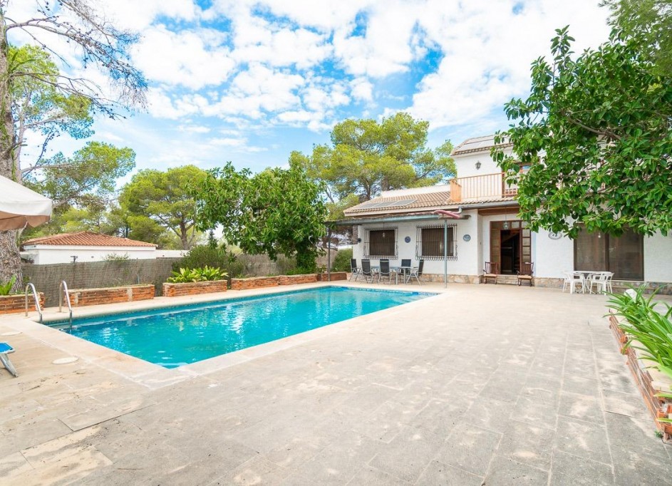 Sale - Town house -
Pilar de la Horadada - Pinar de Campoverde