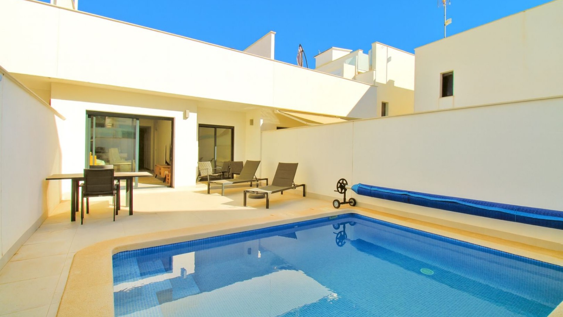 Sale - Town house -
Pilar de la Horadada