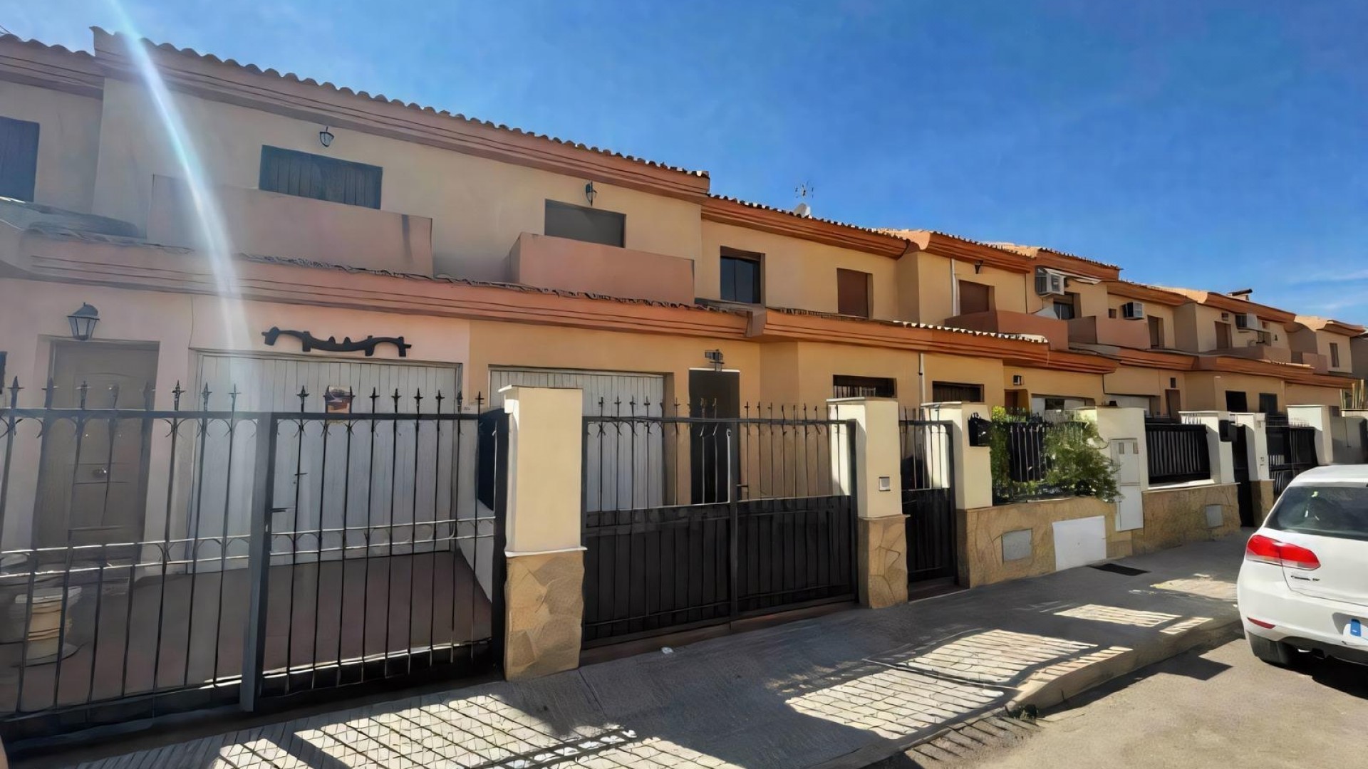 Sale - Town house -
Pinoso - Pinoso Alicante