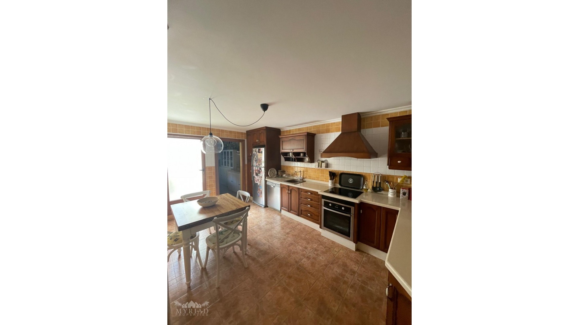 Sale - Town house -
Pinoso - Pinoso Alicante