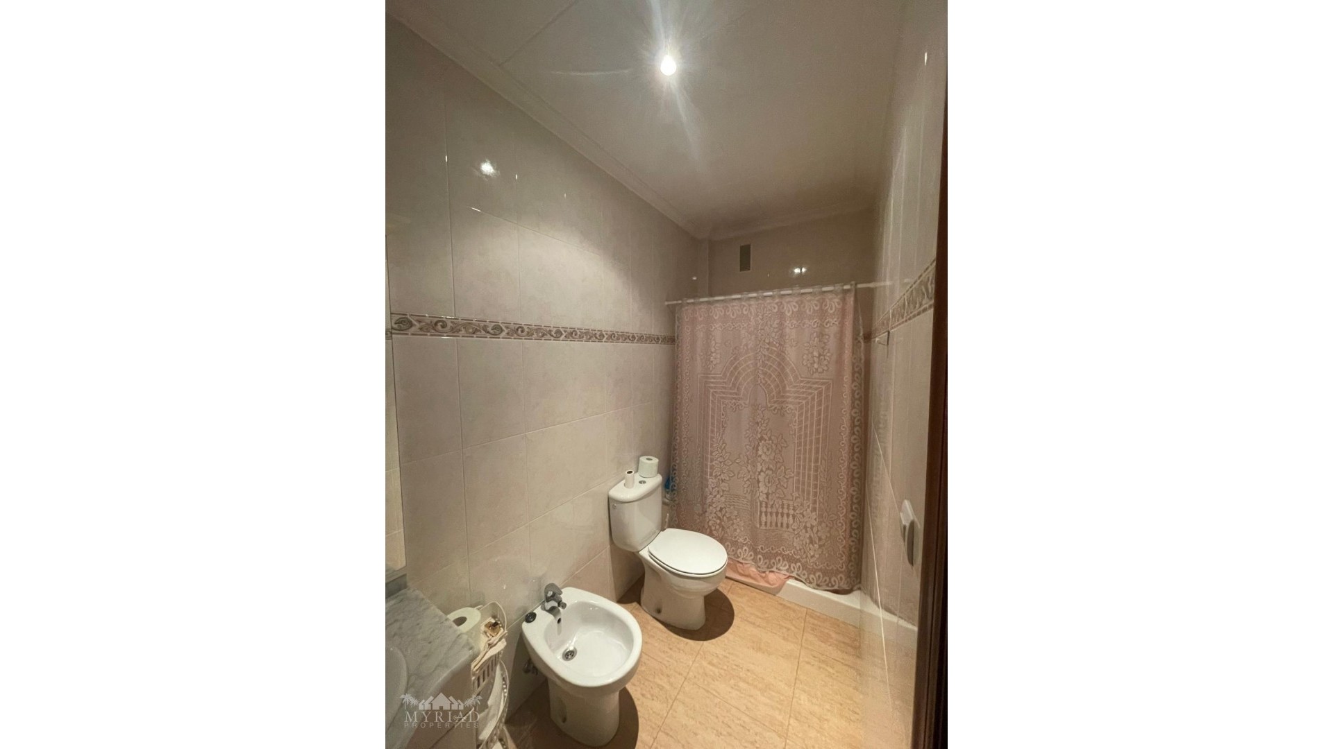 Sale - Town house -
Pinoso - Pinoso Alicante