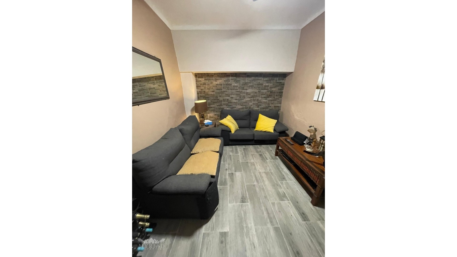 Sale - Town house -
Pinoso - Pinoso Alicante