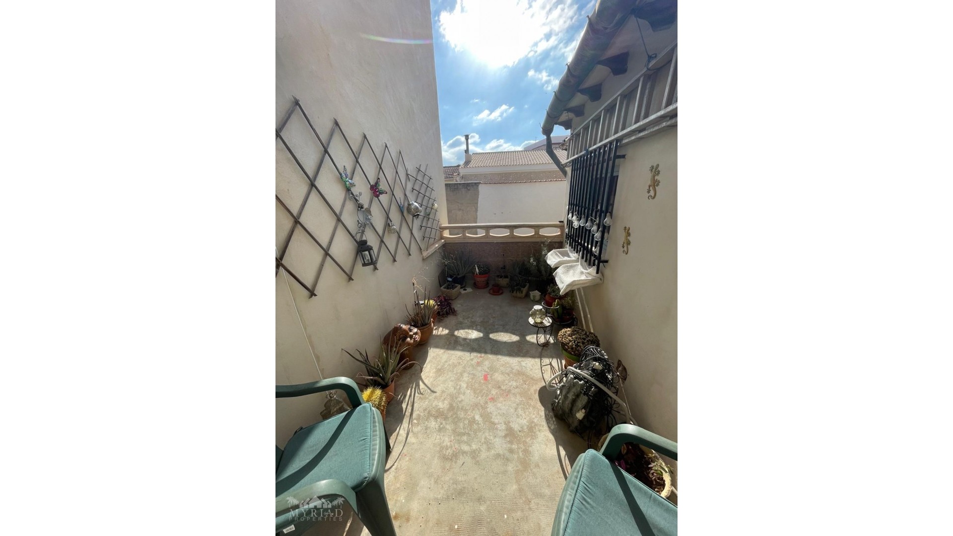 Sale - Town house -
Pinoso - Pinoso Alicante