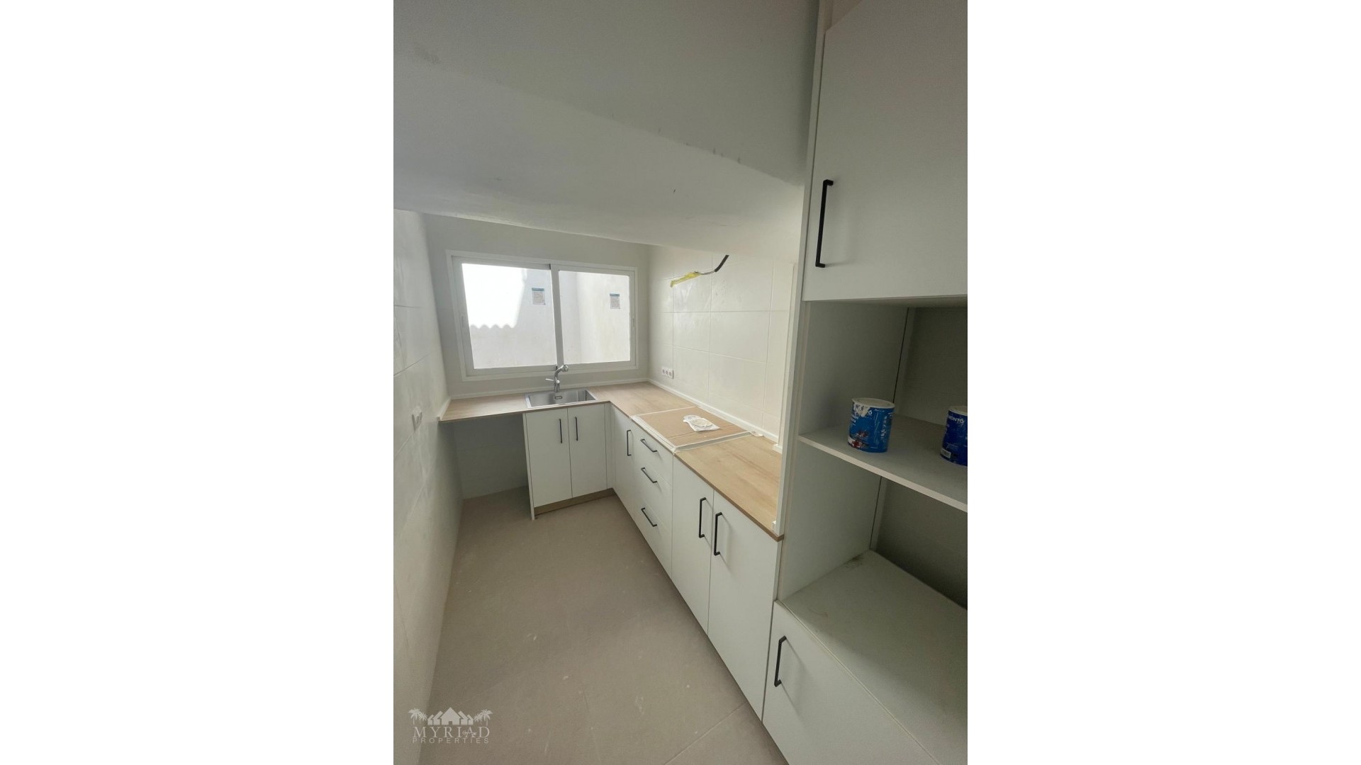 Sale - Town house -
Pinoso - Pinoso Alicante