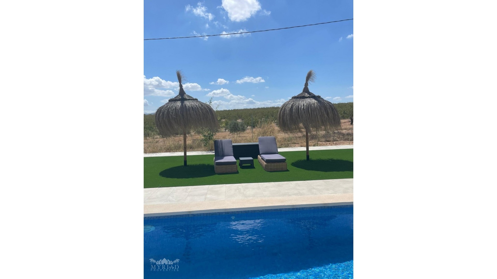 Sale - Town house -
Pinoso - Pinoso Alicante