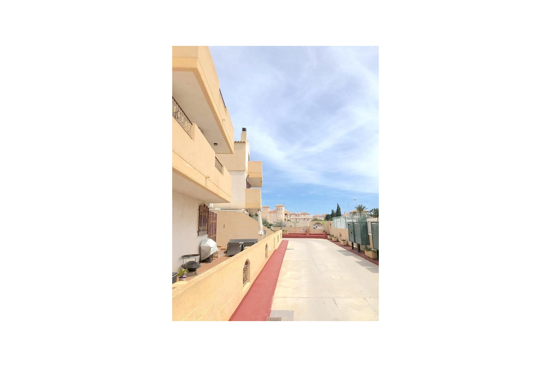 Sale - Town house -
Playa Flamenca - Costa Blanca