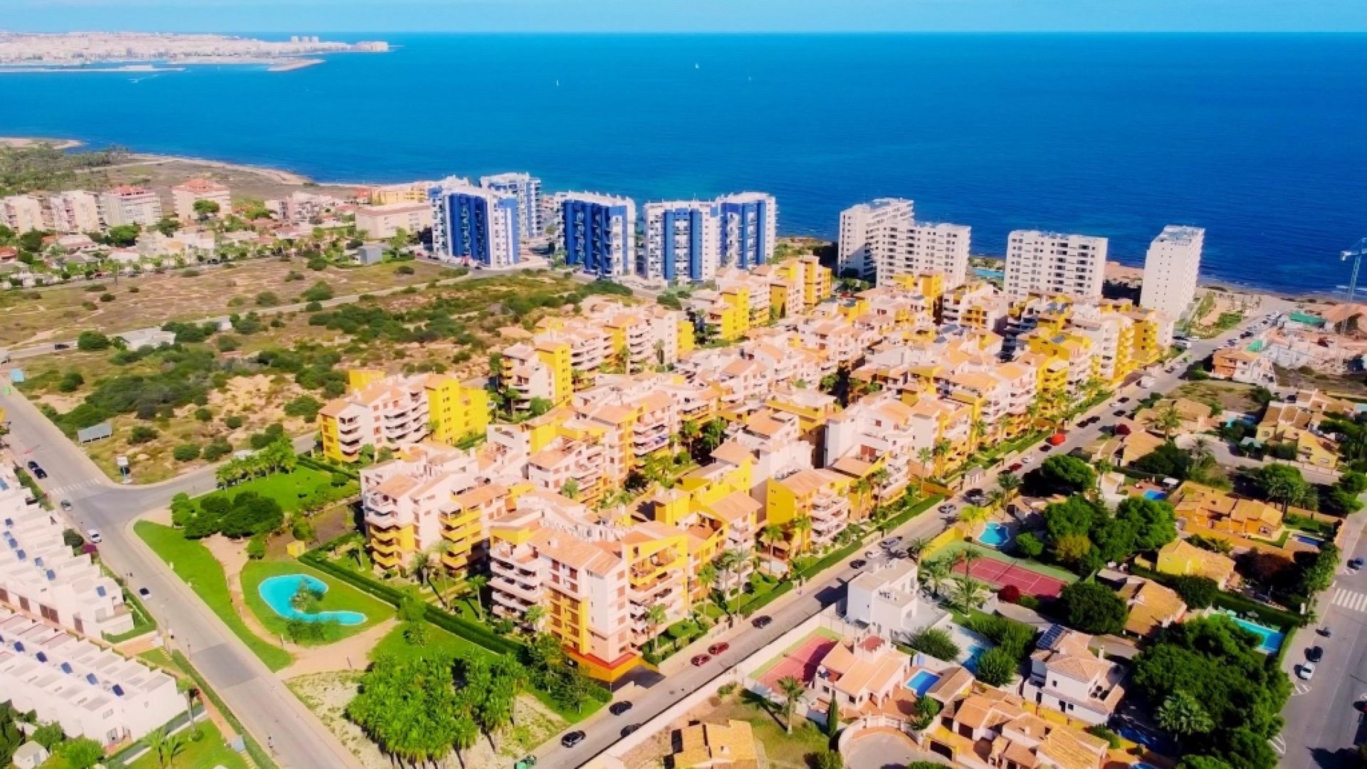 Sale - Town house -
Punta Prima