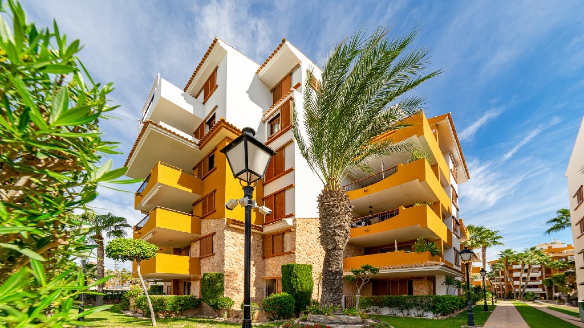 Sale - Town house -
Punta Prima