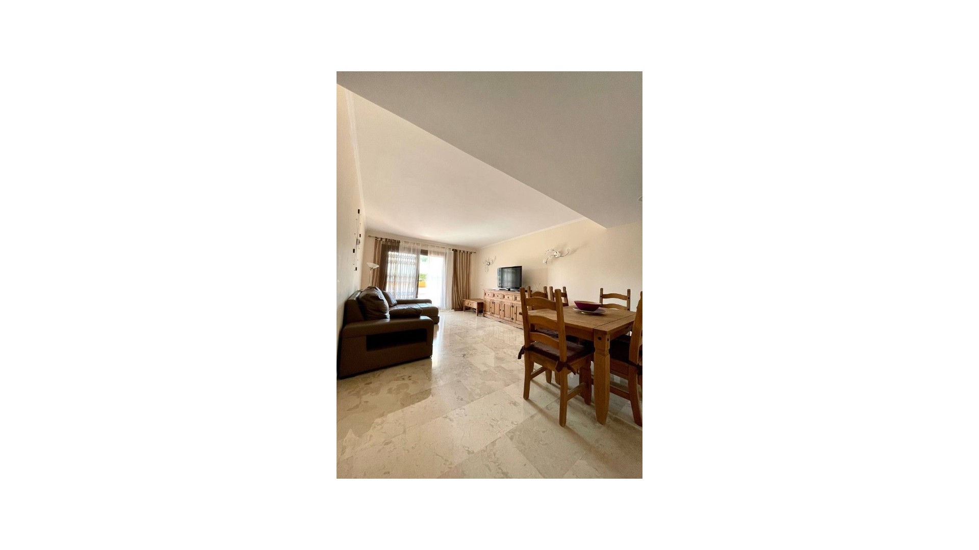 Sale - Town house -
Punta Prima