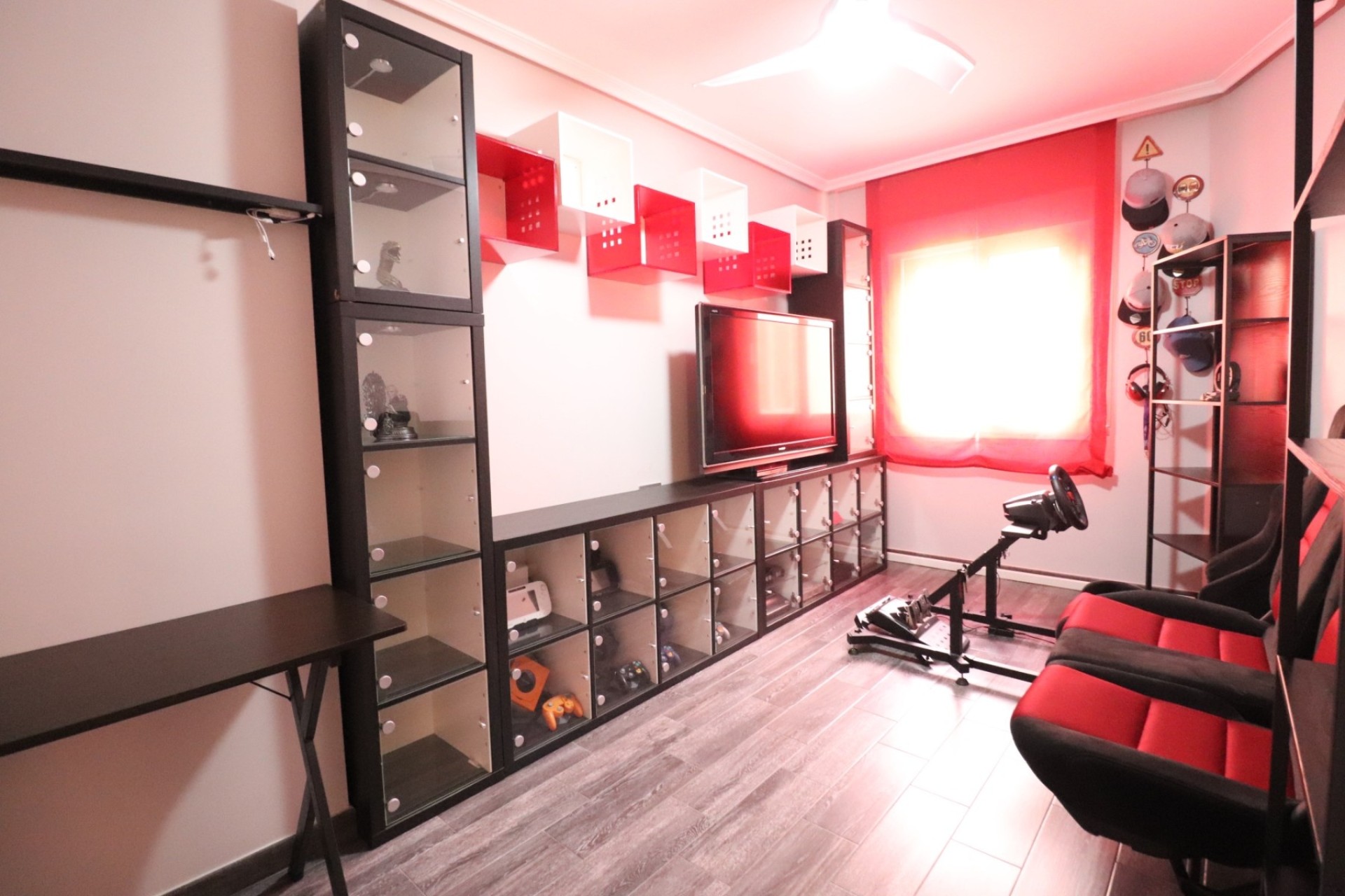 Sale - Town house -
Redovan - Redovan - Town