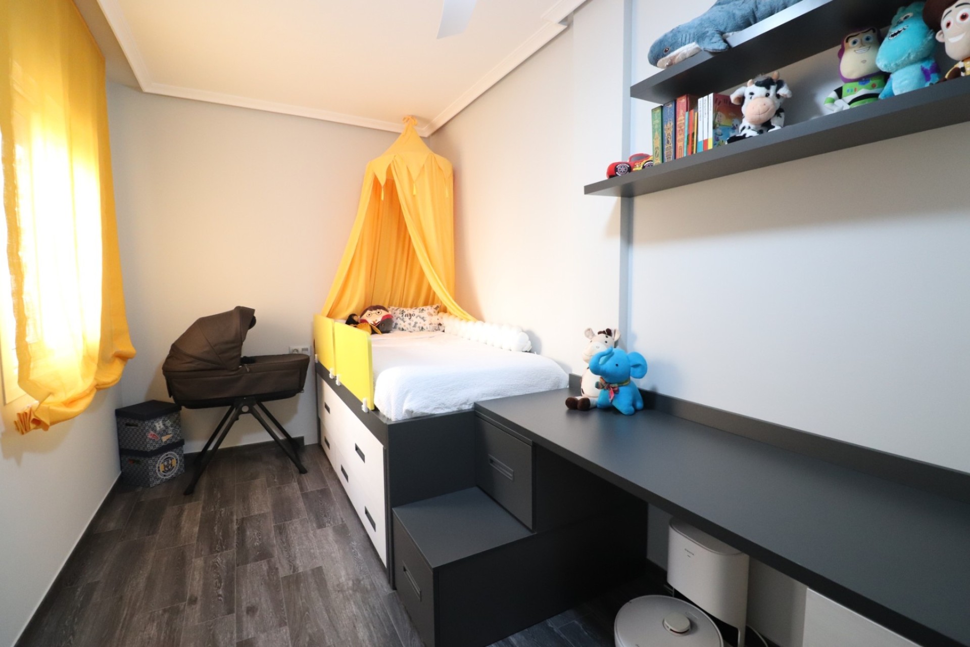 Sale - Town house -
Redovan - Redovan - Town