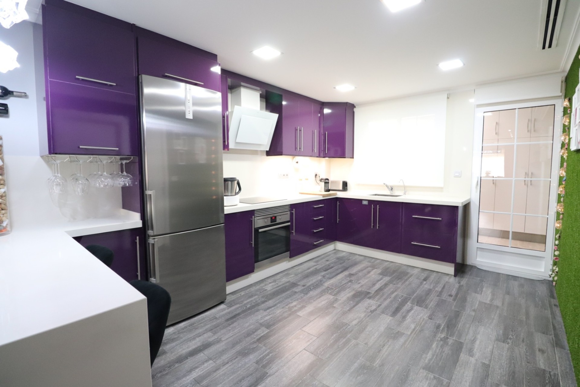 Sale - Town house -
Redovan - Redovan - Town