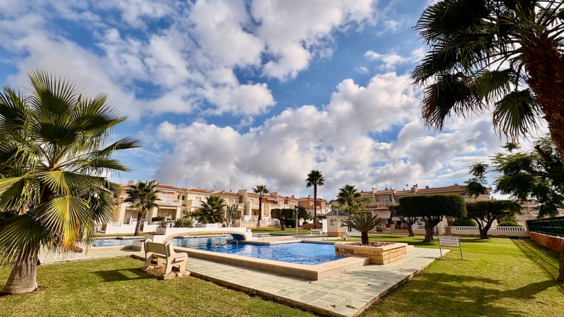 Sale - Town house -
Rojales - Ciudad Quesada