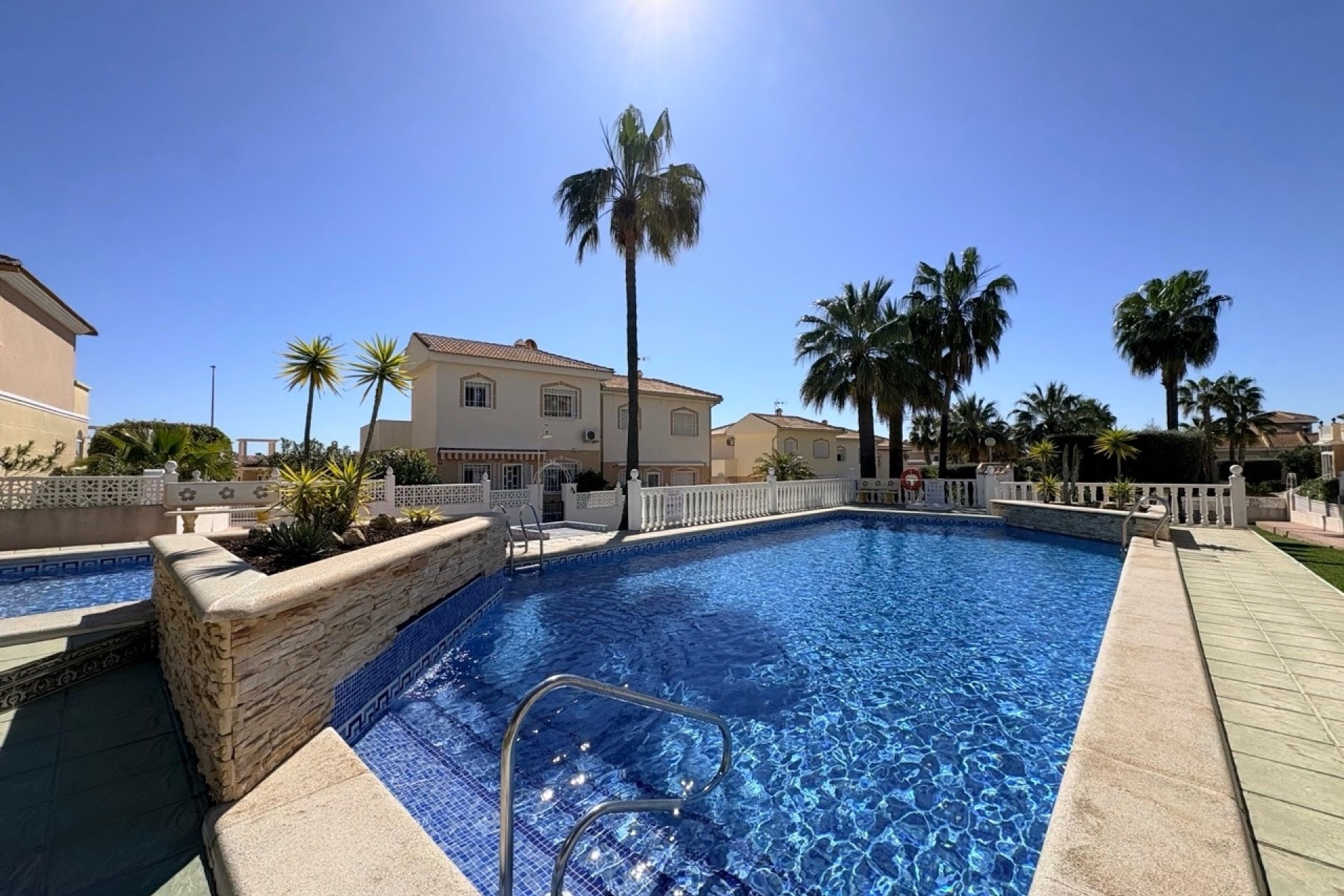 Sale - Town house -
Rojales - Inland