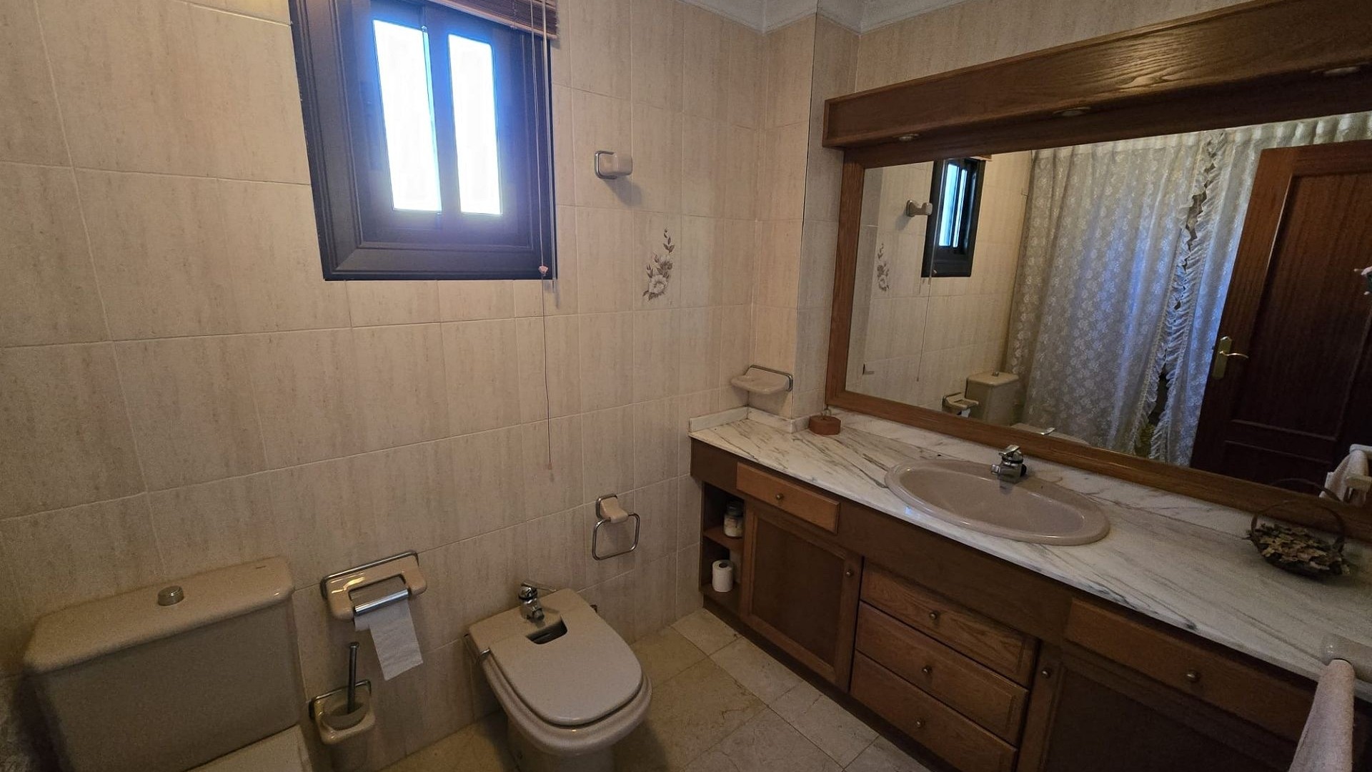 Sale - Town house -
Salinas