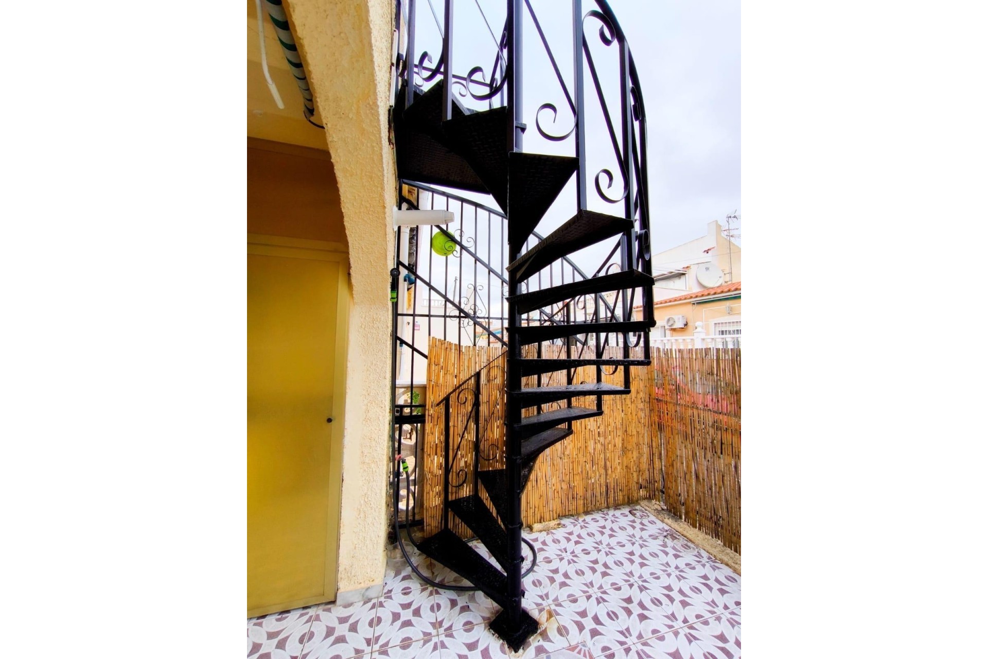 Sale - Town house -
San Fulgencio - La Marina - Urb. La Marina