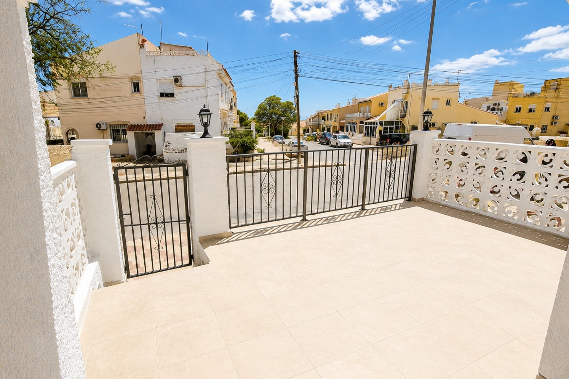 Sale - Town house -
San Fulgencio - La Marina
