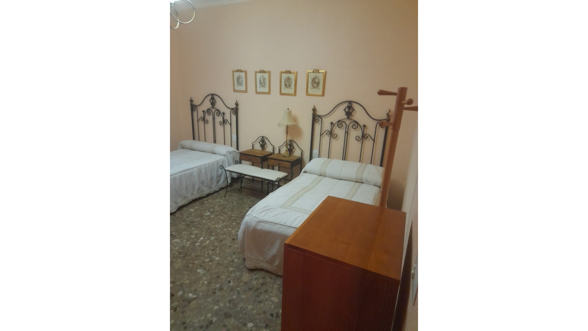 Sale - Town house -
San Isidro