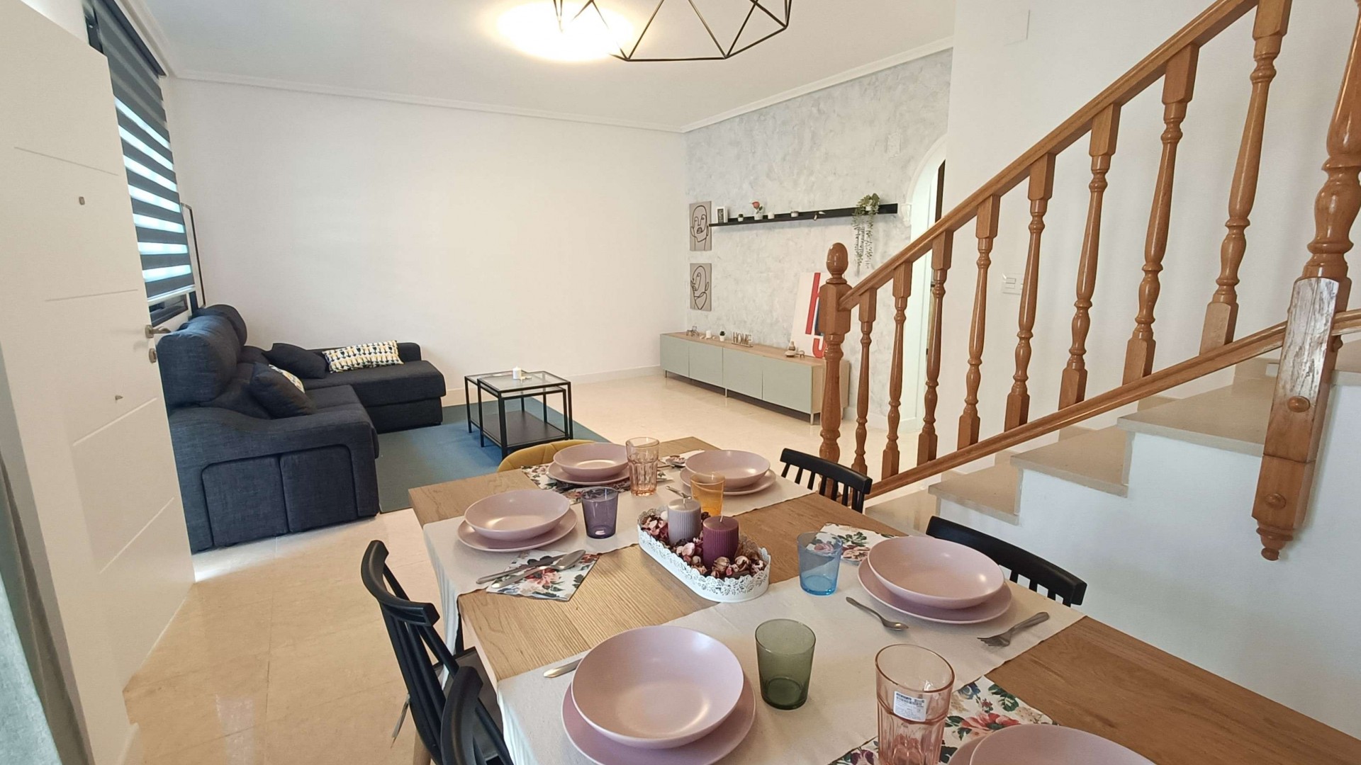 Sale - Town house -
San Miguel de Salinas - Ciudad de las comunicaciones