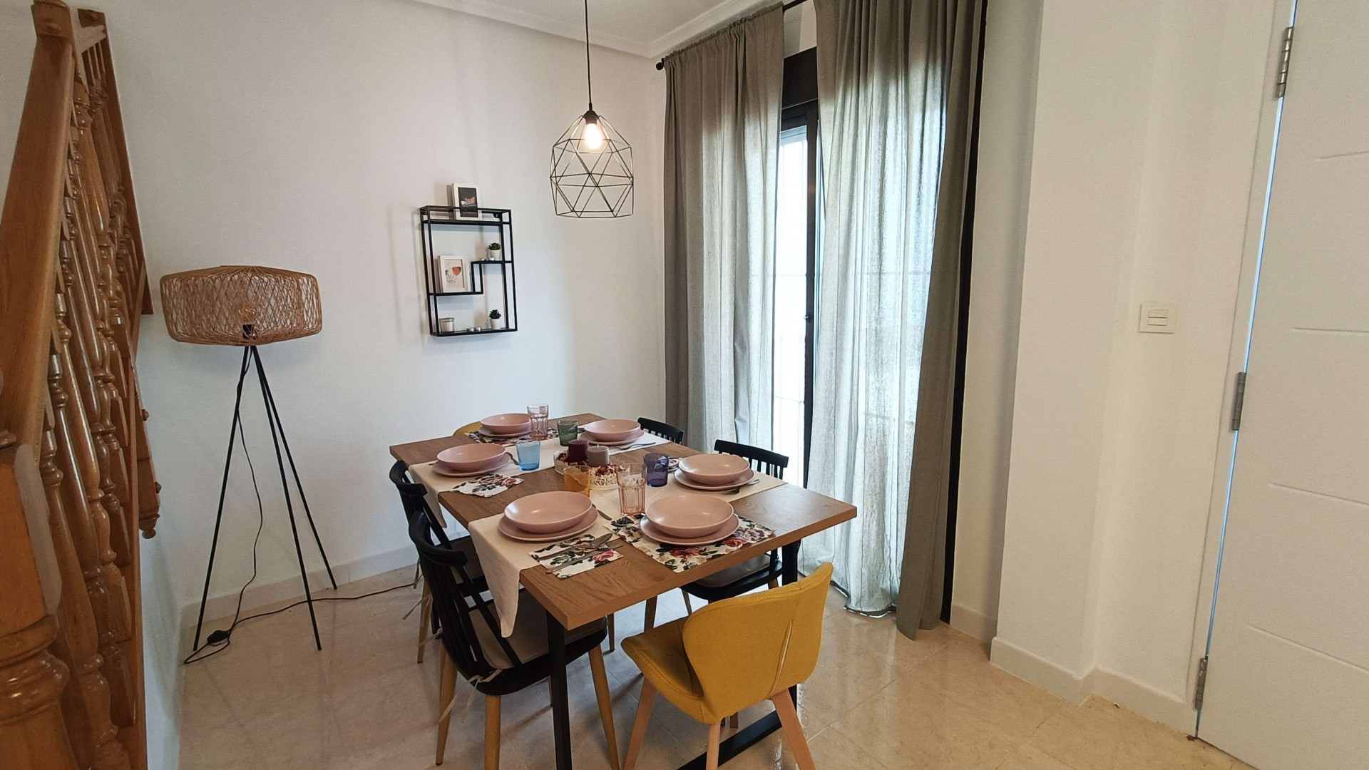 Sale - Town house -
San Miguel de Salinas - Ciudad de las comunicaciones
