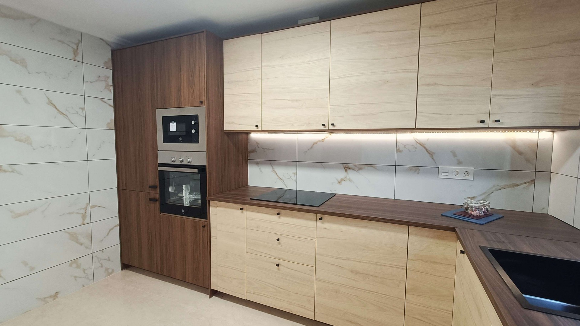 Sale - Town house -
San Miguel de Salinas - Ciudad de las comunicaciones