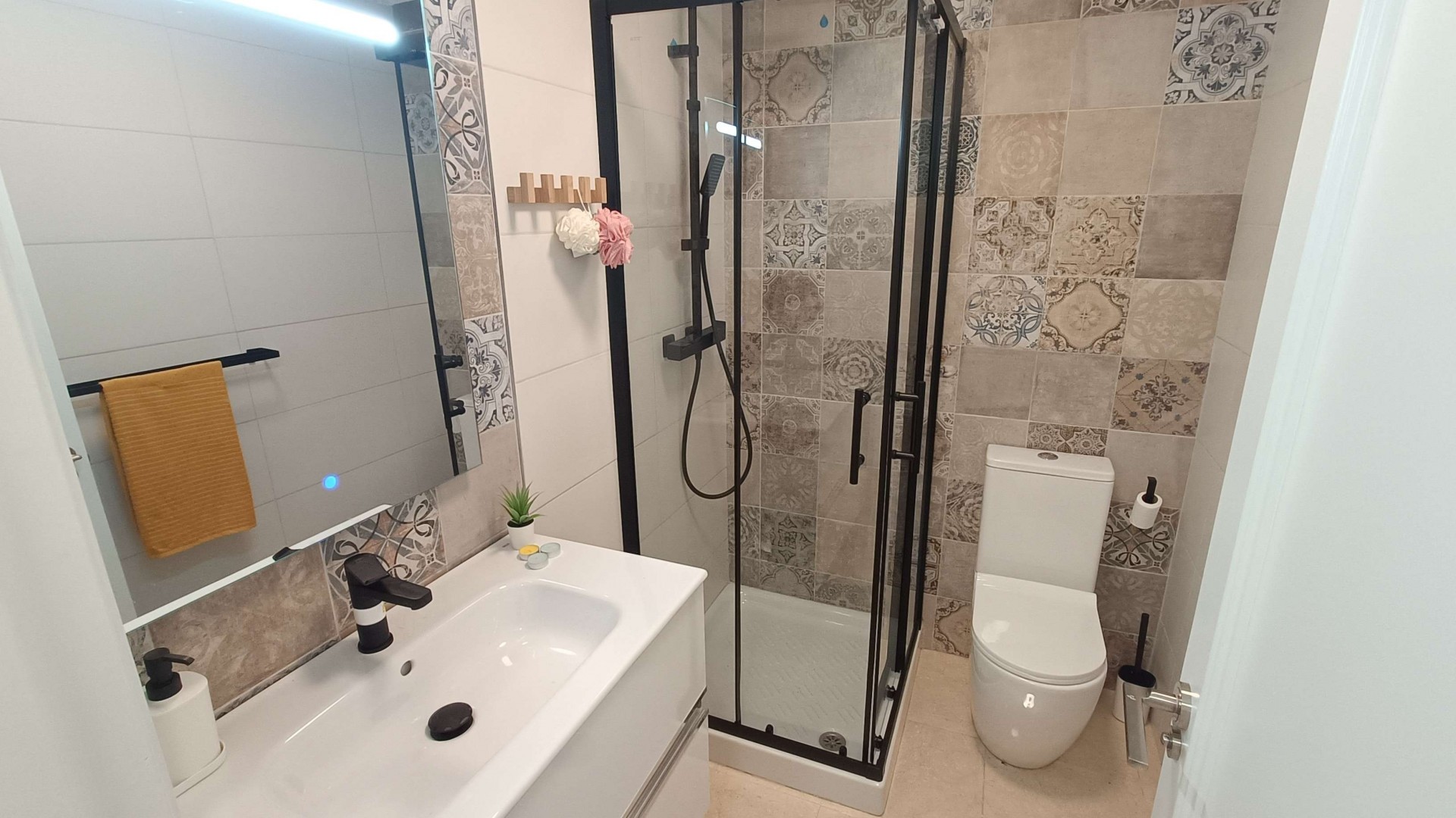 Sale - Town house -
San Miguel de Salinas - Ciudad de las comunicaciones