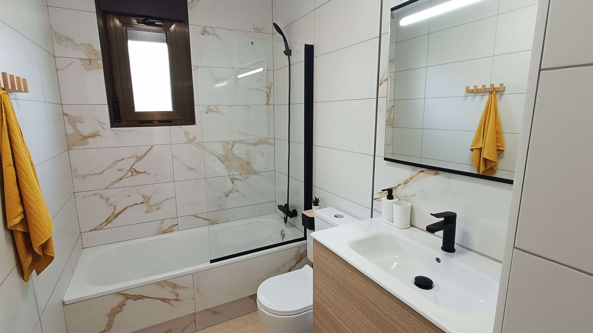 Sale - Town house -
San Miguel de Salinas - Ciudad de las comunicaciones