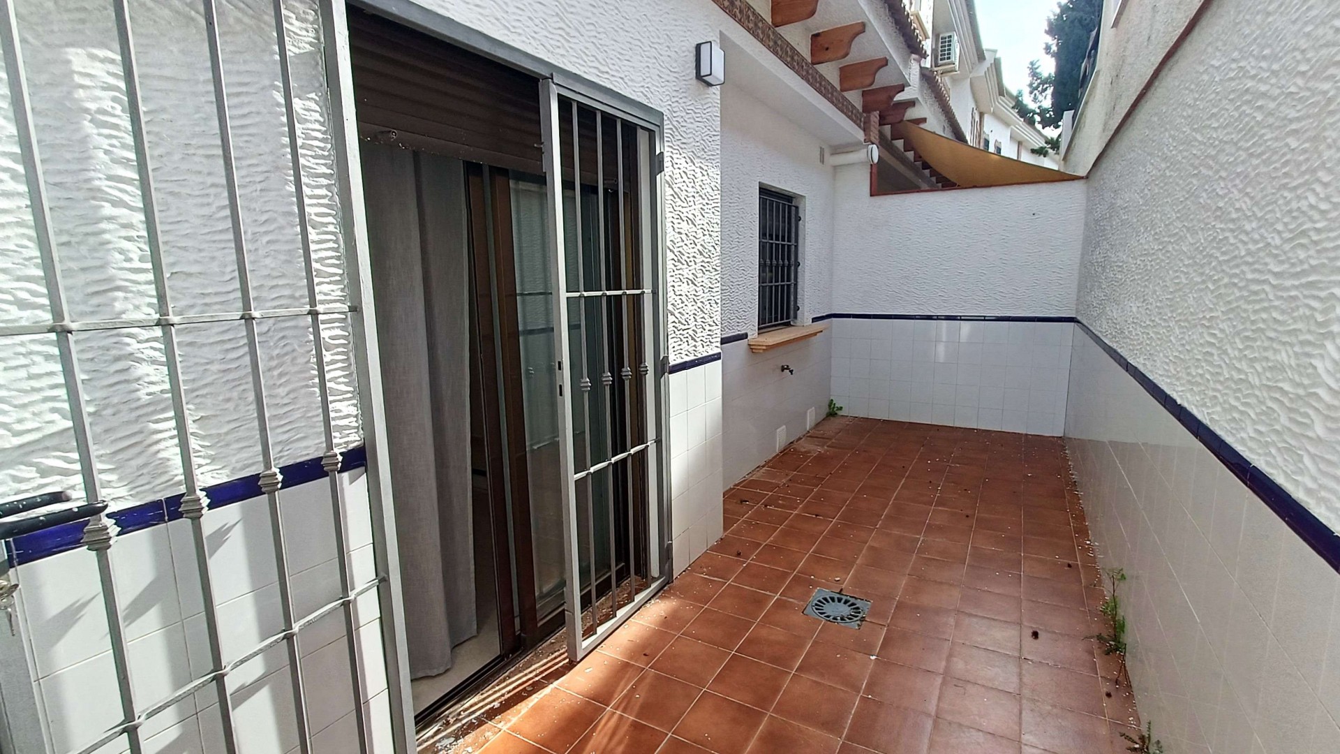 Sale - Town house -
San Miguel de Salinas - Ciudad de las comunicaciones