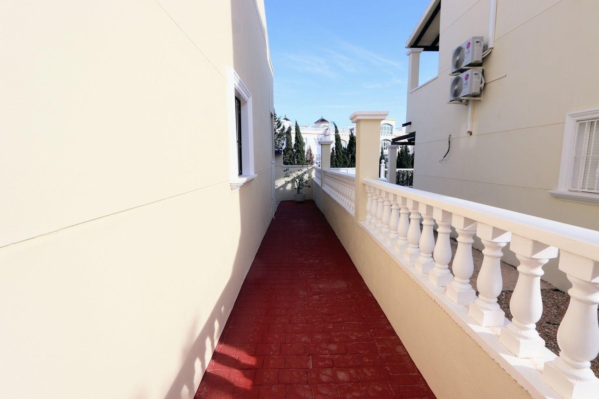 Sale - Town house -
San Miguel de Salinas - El galan