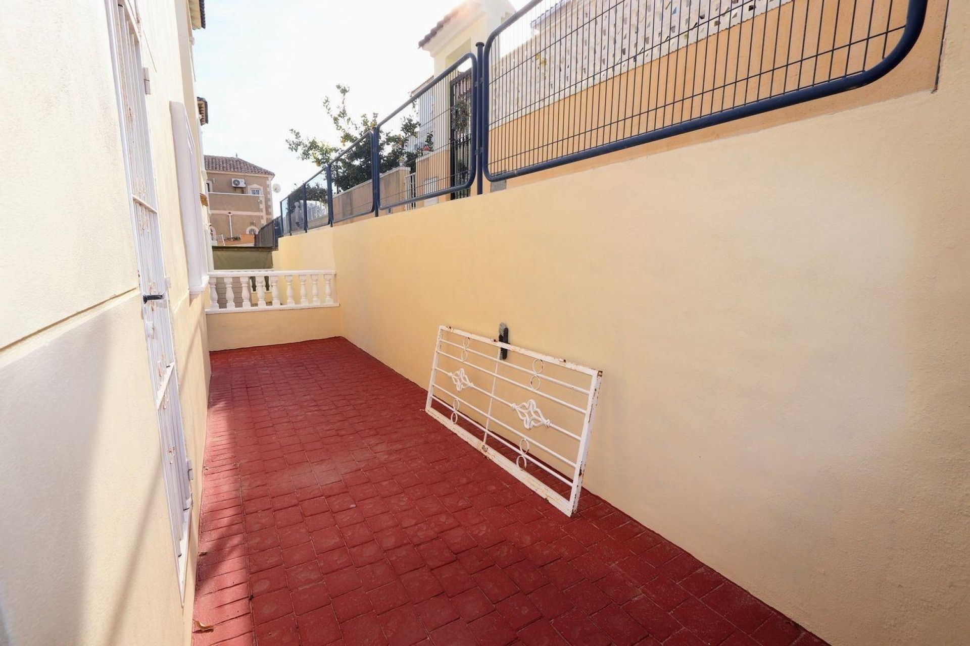Sale - Town house -
San Miguel de Salinas - El galan