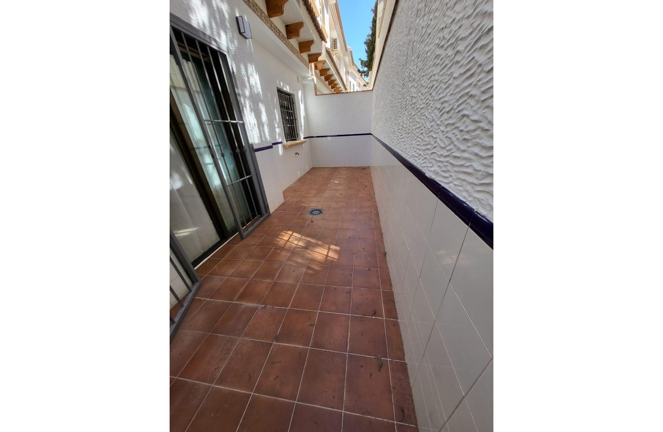 Sale - Town house -
San Miguel de Salinas - Inland