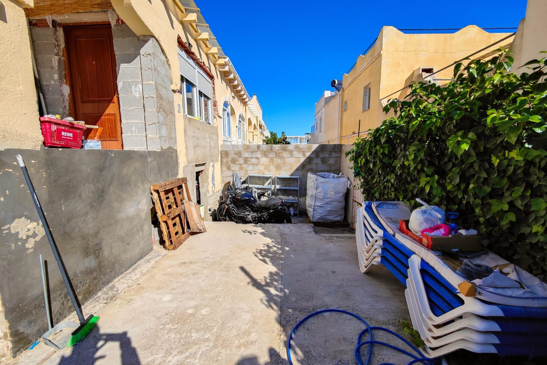 Sale - Town house -
San Miguel de Salinas - Inland