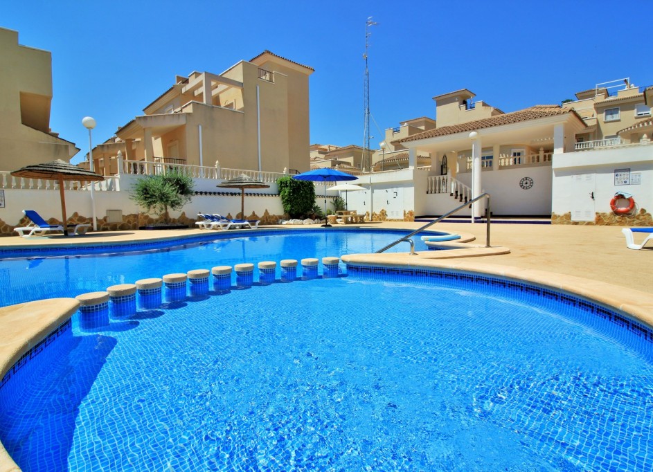 Sale - Town house -
San Miguel de Salinas
