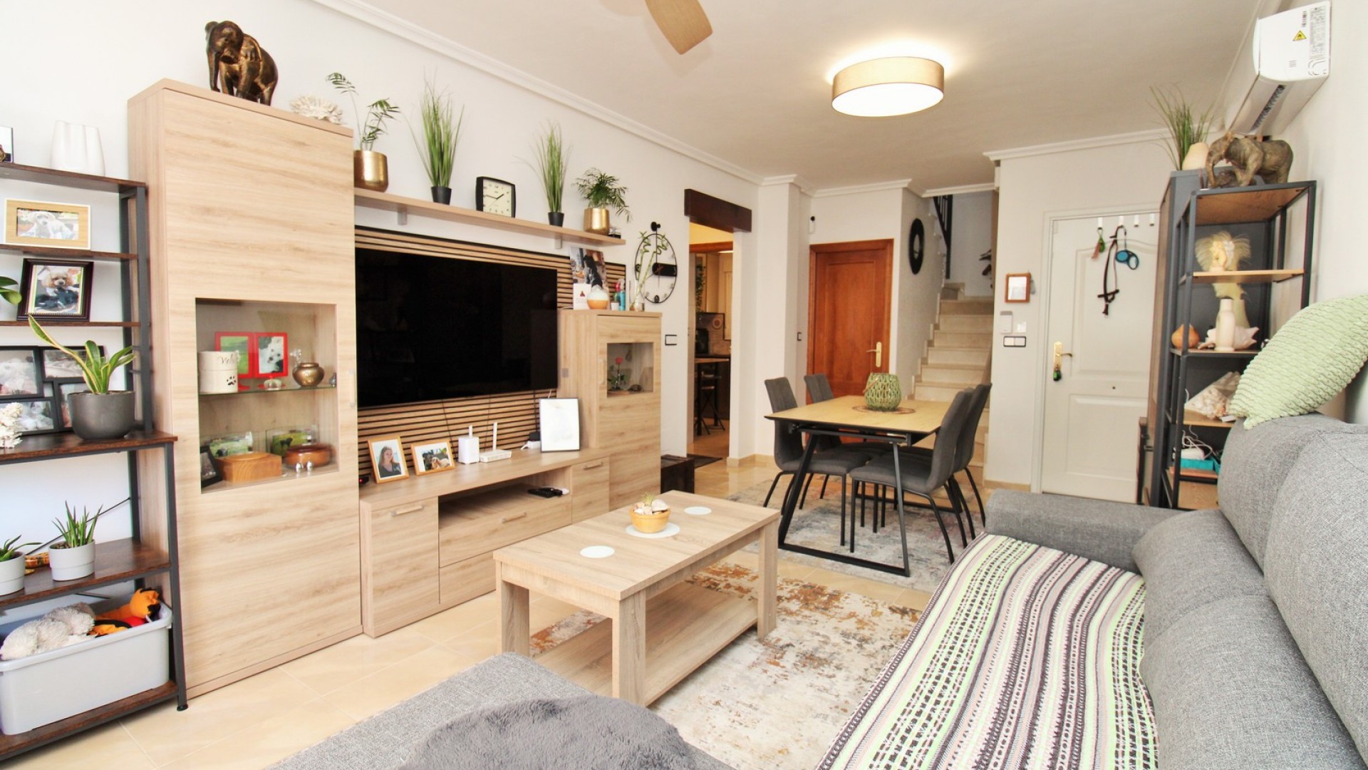 Sale - Town house -
San Miguel de Salinas