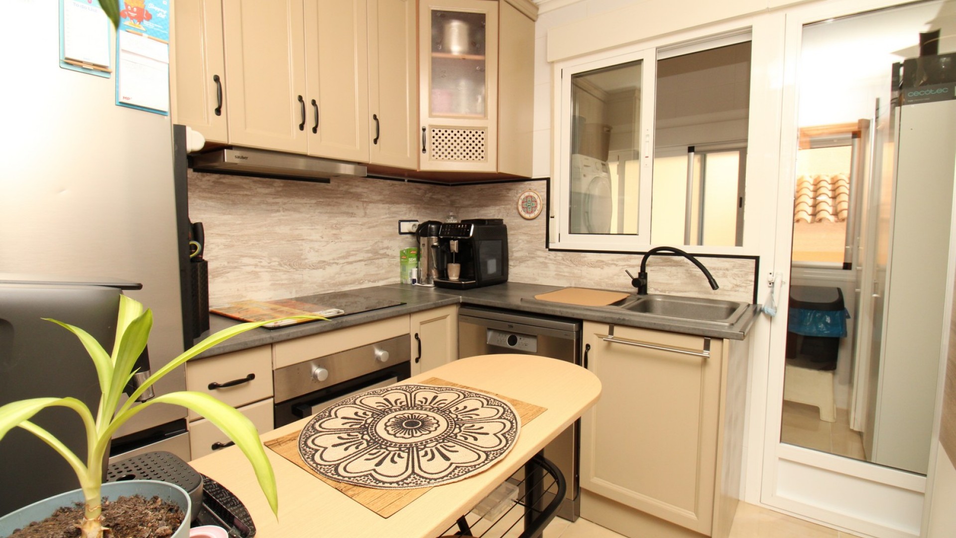 Sale - Town house -
San Miguel de Salinas