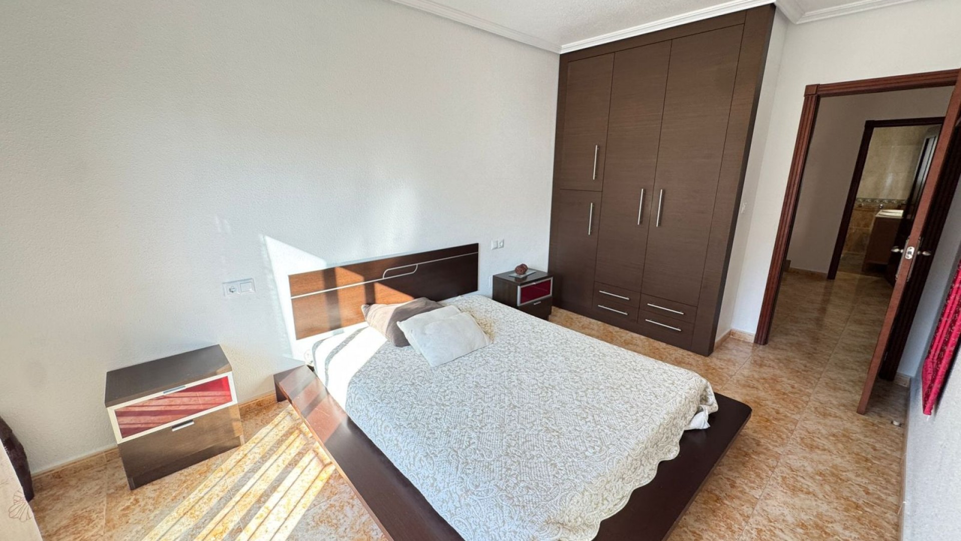 Sale - Town house -
San Miguel de Salinas