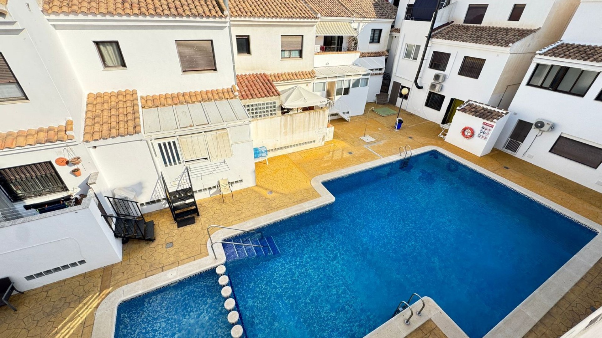 Sale - Town house -
San Miguel de Salinas