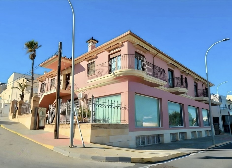 Sale - Town house -
San Miguel de Salinas