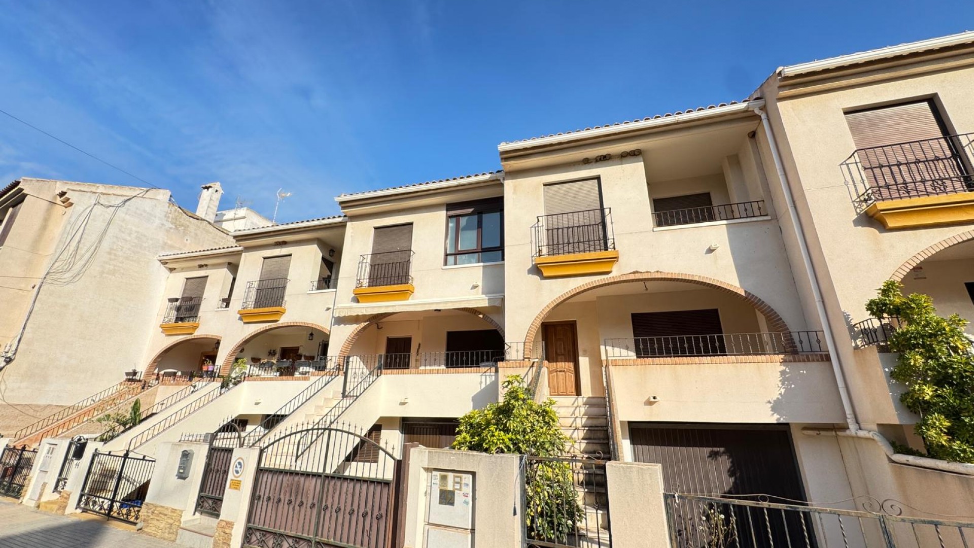 Sale - Town house -
San Miguel de Salinas